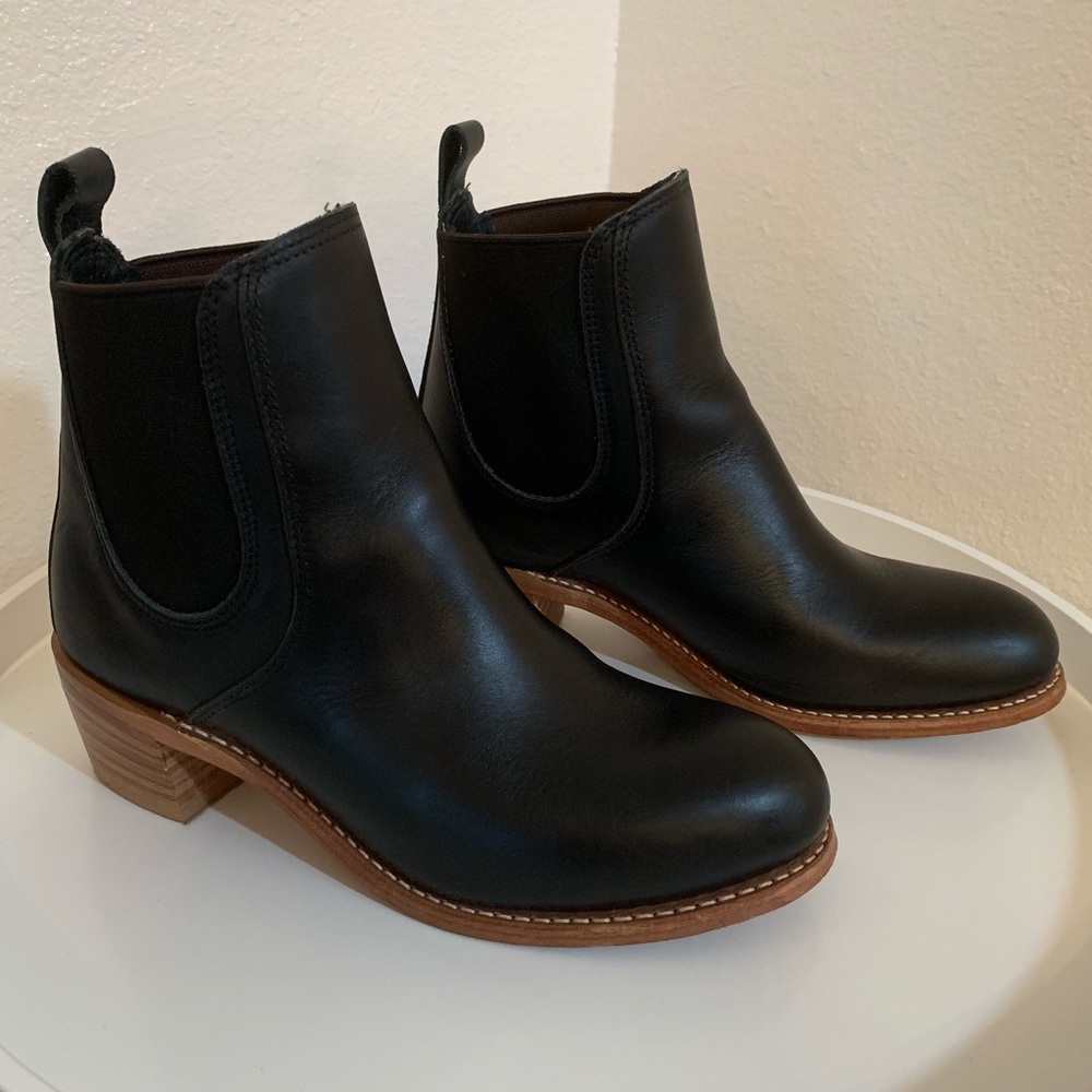Red Wing Heritage Harriet Chelsea Boots